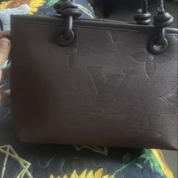 Está Bolsa Es Nueva Ya No La Uso Esta En Buy Buen Estado