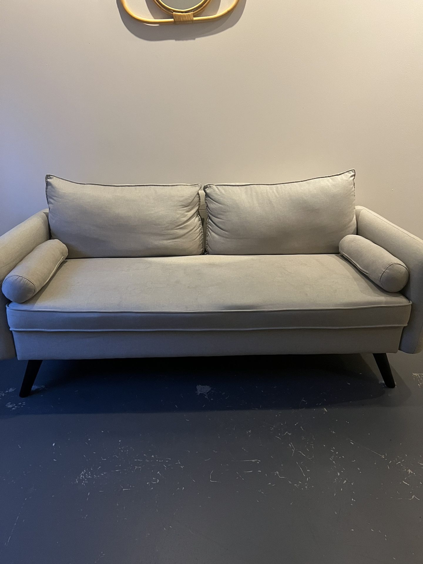 Free Couch  Pick Up Only Pick Up By Saturday 