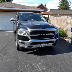 2020 RAM 1500Tradesman   3.6L V 6  Black