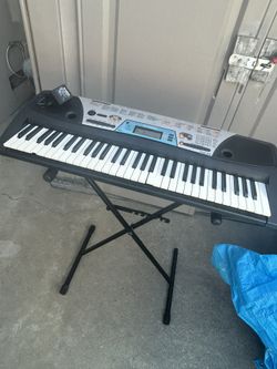Yamaha PSR-170 61-Key Portable Electronic Keyboard With Stan