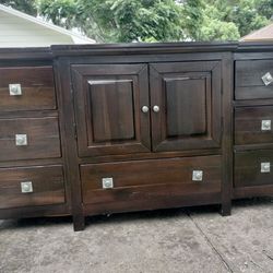 Beautiful 7-drawer dresser from Canyon Furniture.