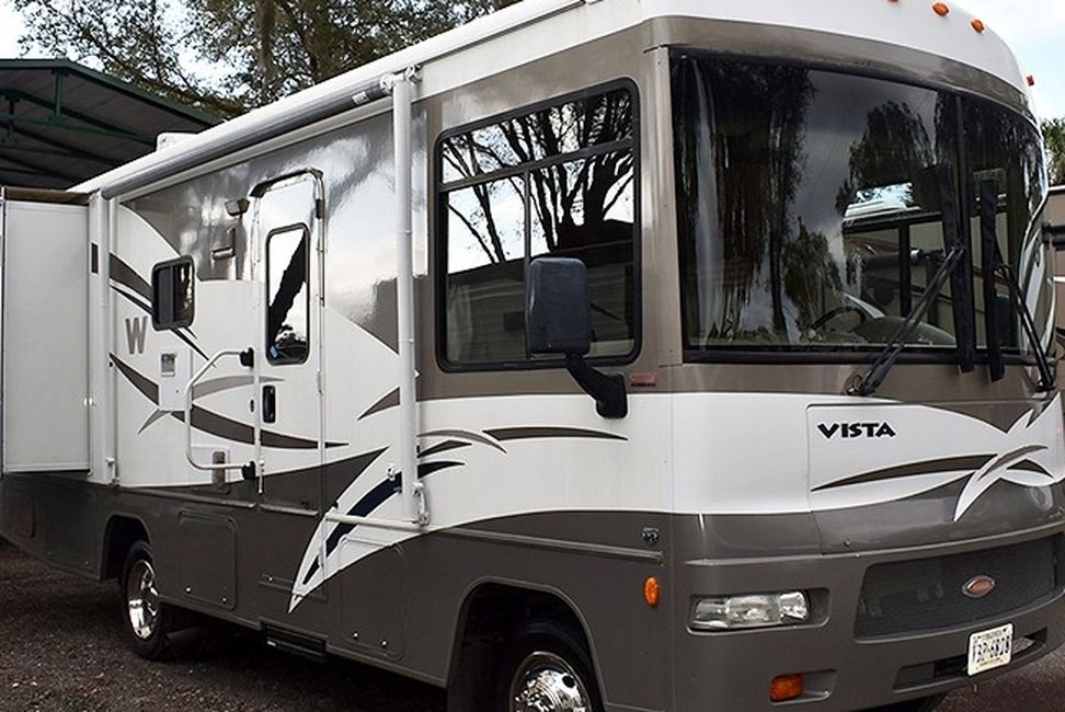 2009 Winnebago Vista 26P