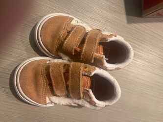 Cute Brown Vans Used but in good condition size 4 Toddler