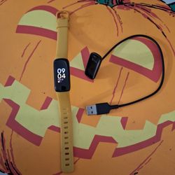 Fitbit Inspire 3 W/ Charger And Strap