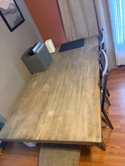 Table & 6 Chairs