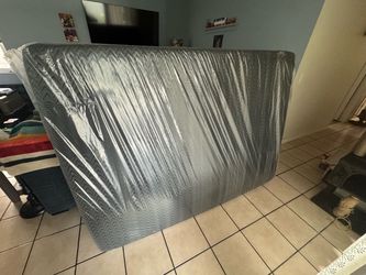 Full size Revive Living Spaces mattress