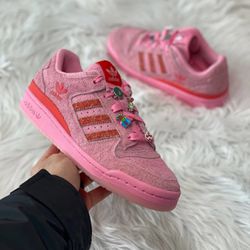 [NEW] Women's adidas Forum Low CL "The Grinch" Shoes Pink ID8895