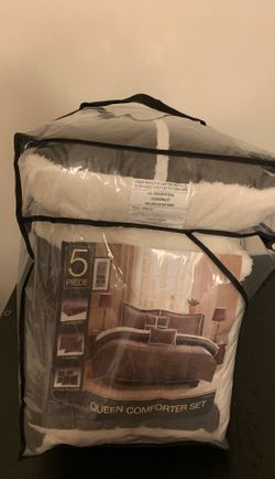 Queen Comforter set Never used