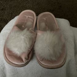 Victoria Secrets Slippers 