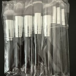 Makeup Brushes $5 (Pick Up Only)
