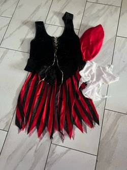 costume