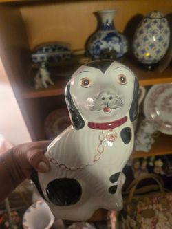 Staffordshire Style Ceramic Spaniel Dog Figurine