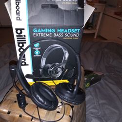 LBOARD GAMING HEADSET EXTREME BASS SOUND  $5.00