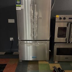 Kitchen Aid Counter Depth Refrigerator‼️‼️