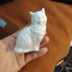 White Little Kitty Avon Cotillion Cologne 
