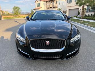 2017 Jaguar XJ R-Sport