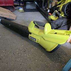 RYOBI
40V 120 MPH 550 CFM Cordless Battery Leaf Blower (Tool Only)