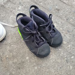Kids Jordan's And Nikes