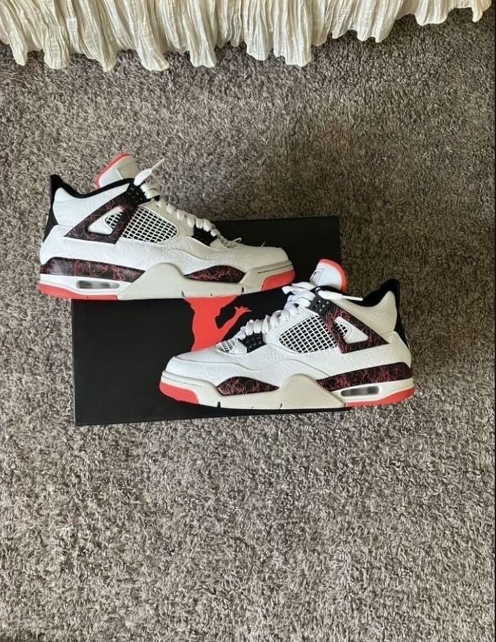 Jordan ‘Nostalgia’ 4s (size 9)