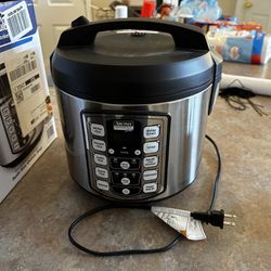 Aroma Professional Plus Rice Cooker for Sale in Urbana, IL - OfferUp