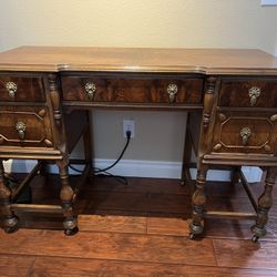 Antique style Wooden Vanity Desk