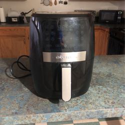 air fryer is in Good Condition, and still Brand new