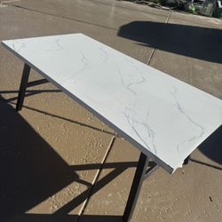 Metal Indoor /outdoor Coffee Table $25.00