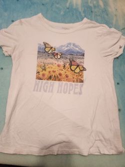 XS old navy high hopes shirt