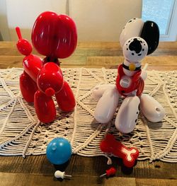 Squeakee Balloon Dog Toy (set of 2)