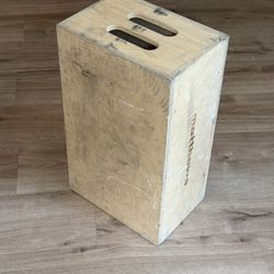 Matthews Full Apple Box 12x8x20 Film Photo Grip Equipment 