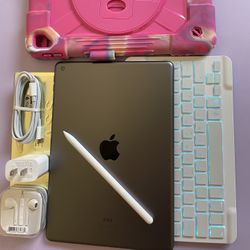 Apple IPad 7th Generation (10.2” Retina / IOS 18 / Touch ID ) 32GB with stylus pen, keyboard, case  & Accessories 