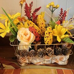 Bella's Flower Artficial Vase.