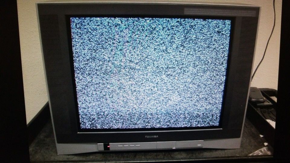 Toshiba 24" flat screen gaming CRT color tv 24AF46
