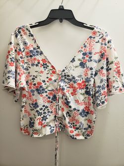 American Rag- Floral Puff Sleeve String  Blouse! XL