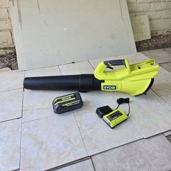 RYOBI 40V Leaf Blower Kit 550CFM