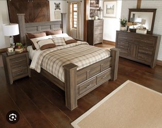Queen Bedroom Set