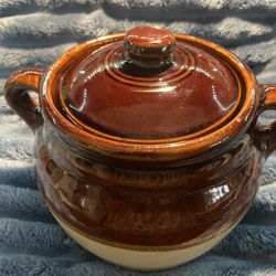 Vintage Western Stoneware Double Handle Bean Pot Crock Pot w/ Incised Maple Leaf