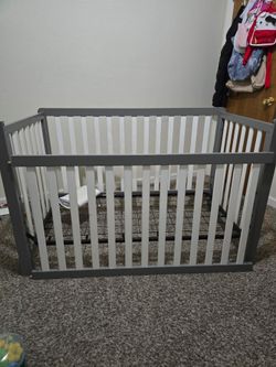 Delta Children Crib. Grey and White