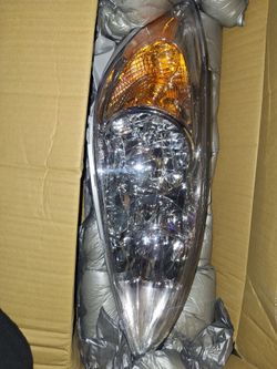 2002 - 2004 Toyota Headlight