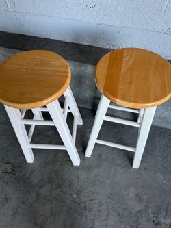 Wood stool