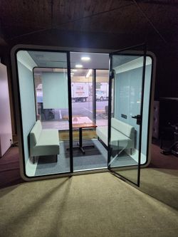 PALLARES INOVATIONS SMART BOOTHS 6-8 PERSON BOOTHS