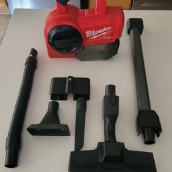 Milwaukee M18 Vacuum 