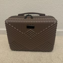 NEW TRAVEL CASE