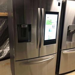 Refrigerator Family Hub 
