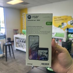 Motorola Razr 2024