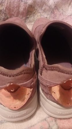 Reebok...8 1/2 make offer