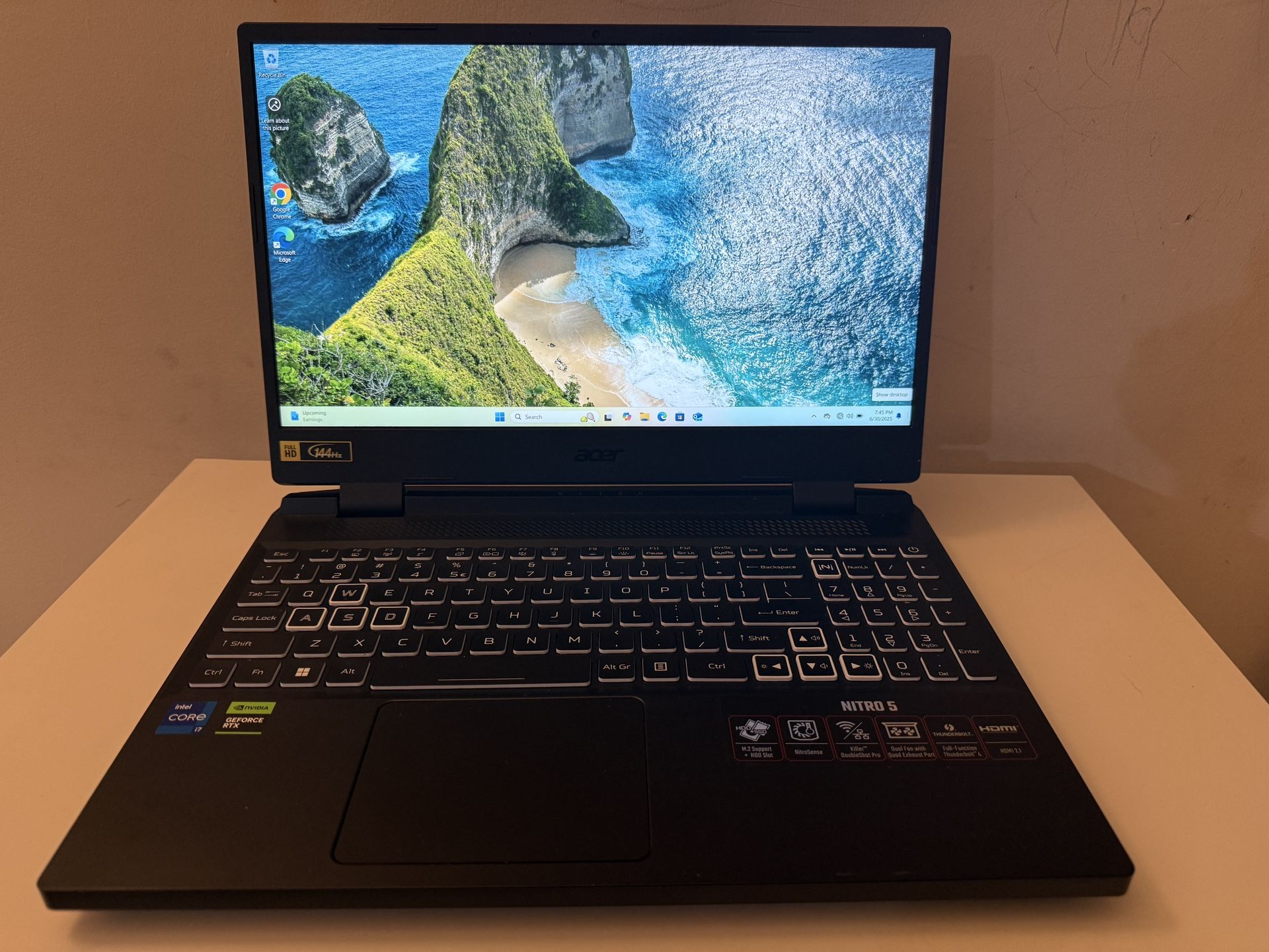 Acer Nitro 5 15.6 144Hz FHD (contact info removed) GHz |16GB Ram 1TB SSD |NVIDIA RTX 4050