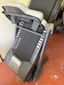 Sole treadmill for sale  NEED GONE ASAP