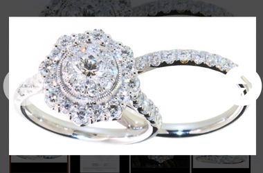 Beautiful Diamond Ring Set
