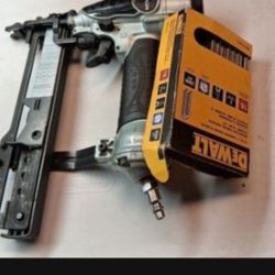 Hitachi Staple Gun 18gauge